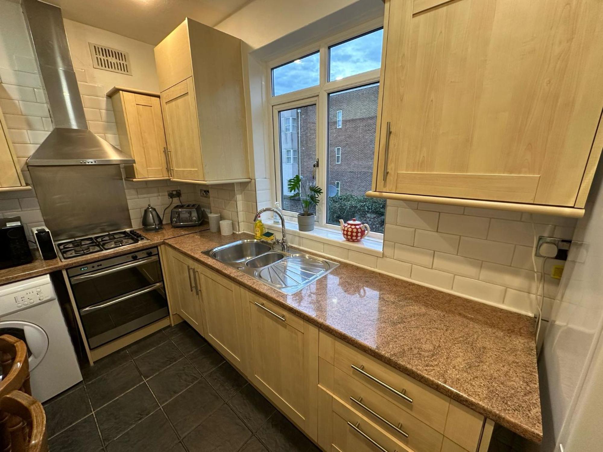 Lovely 3 Bedroom Maisonette With Private Roof Terrace In Hammersmith London Exterior photo